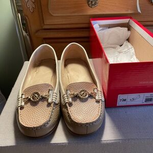 Tan/cream leather loafer with metal decoration casual flat - Aerosoles Nulywed